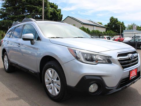 Used 2018 Subaru Outback 2.5i Premium AWD/4WD image 7