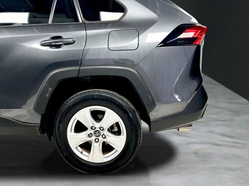 Used 2019 Toyota RAV4 XLE w/ All Weather Liner Package AWD/4WD image 66
