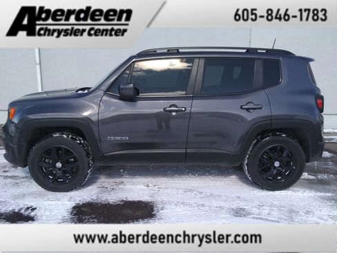 Used 2018 Jeep Renegade Latitude w/ Cold Weather Group image 1