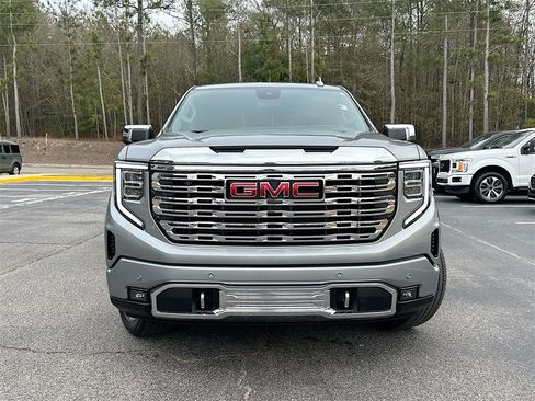 Used 2025 GMC Sierra 1500 Denali image 5