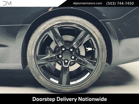 Used 2018 Chevrolet Camaro SS RWD image 39