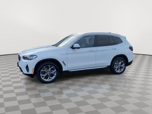 Used 2023 BMW X3 xDrive30i image 3