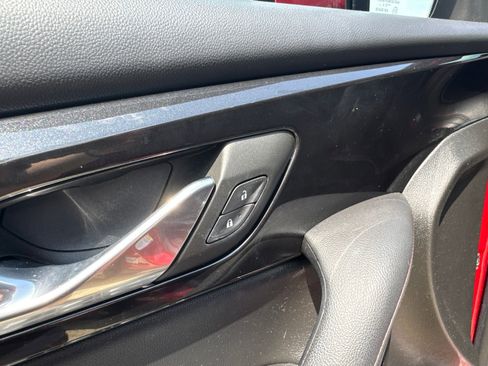 Used 2023 Chevrolet Blazer RS w/ LPO, Floor Liner Package FWD image 17