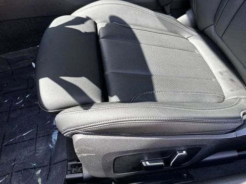 Certified 2025 BMW 230i xDrive Coupe w/ Premium Package AWD/4WD image 21