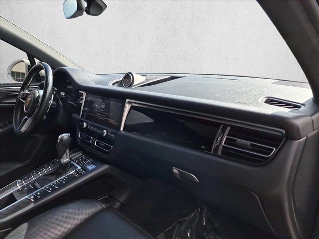 Used 2021 Porsche Macan S AWD/4WD image 23