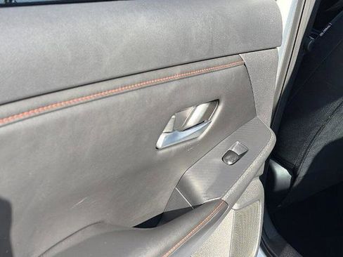 Certified 2025 Nissan Sentra SR image 25