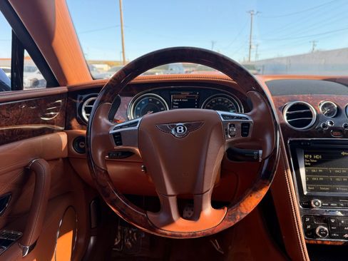 Used 2016 Bentley Flying Spur V8 image 12