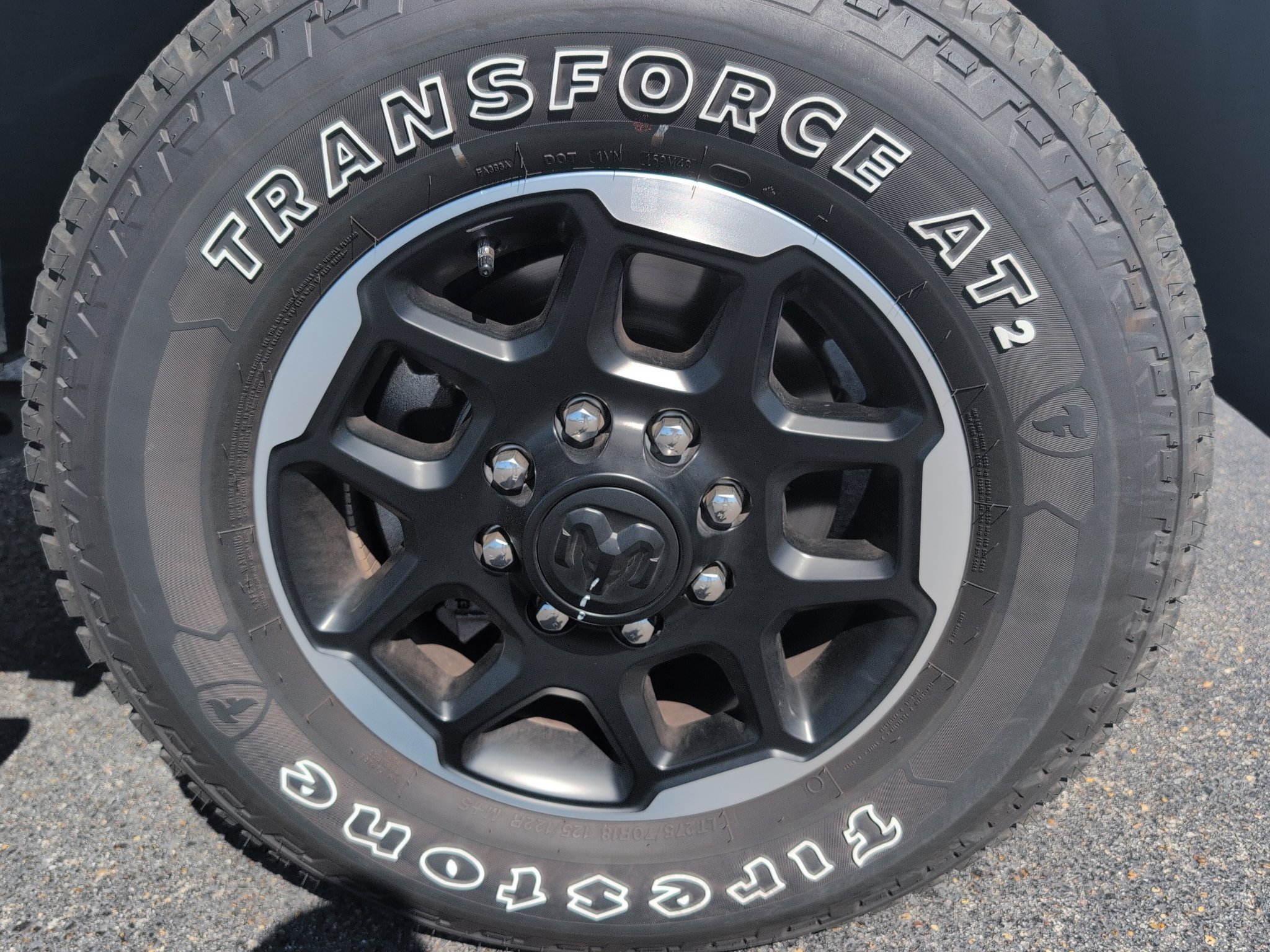 Used 2026 RAM 2500 Laramie AWD/4WD image 9