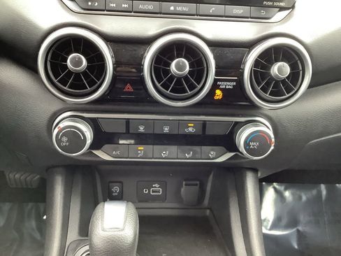 Used 2024 Nissan Sentra S image 22