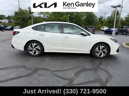 Used 2024 Subaru Legacy Premium AWD/4WD image 6