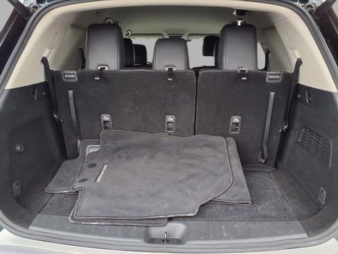 Certified 2025 Nissan Pathfinder SL AWD/4WD image 25