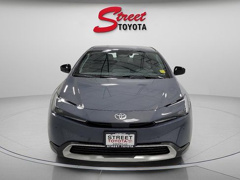 Used 2026 Toyota Prius Plug-In Hybrid image 6