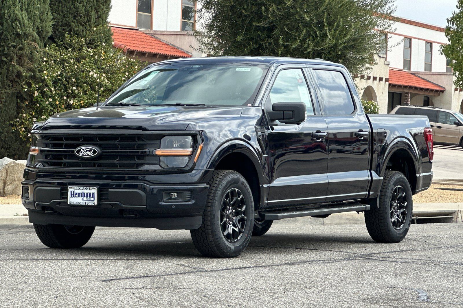New 2026 Ford F150 XLT w/ Equipment Group 302A MID AWD/4WD image 8