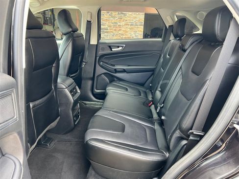 Used 2022 Ford Edge Titanium AWD/4WD image 10