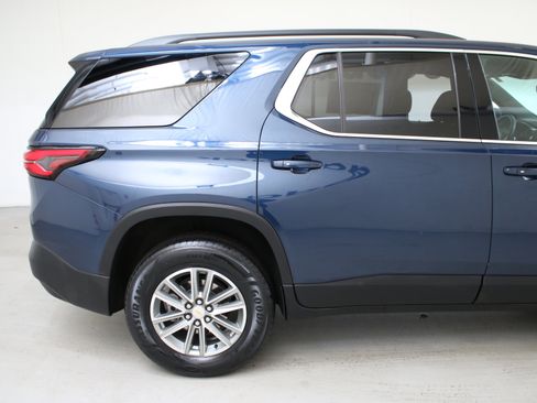 Used 2023 Chevrolet Traverse LT w/ LPO, Floor Liner Package image 11