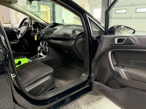 Used 2016 Ford Fiesta SE w/ Cold Weather Package FWD image 7