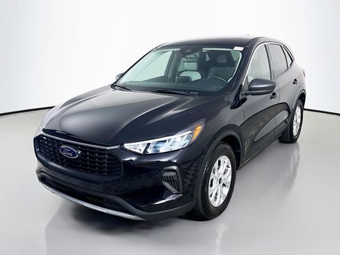 Used 2023 Ford Escape Active image 4