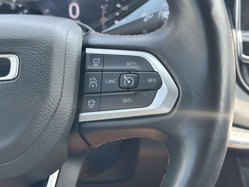 Used 2022 Jeep Compass Limited AWD/4WD image 23