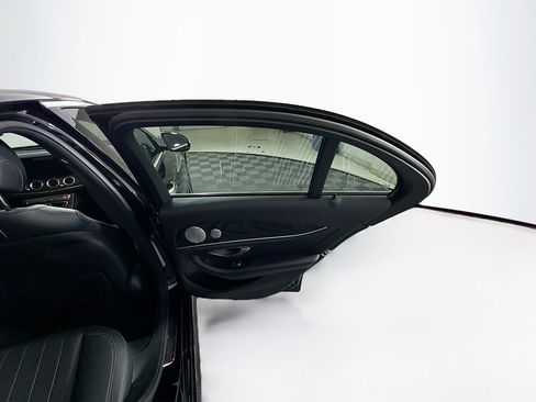 Used 2018 Mercedes-Benz E 300 image 30