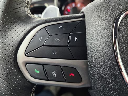 Used 2019 Dodge Challenger SRT Hellcat Redeye image 18