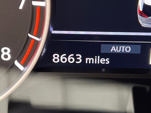 Used 2025 Nissan Rogue SV image 48