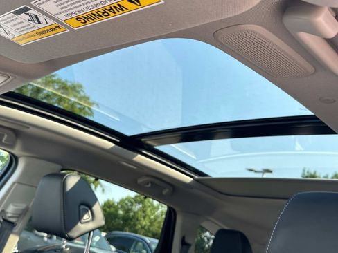 Certified 2025 Acura MDX FWD w/ Technology Package image 18