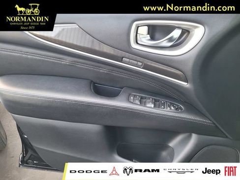 Used 2019 INFINITI QX60 Luxe w/ Essential Package AWD/4WD image 13