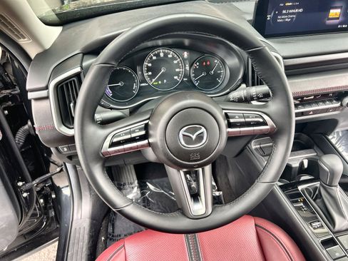 Used 2025 MAZDA CX-50 AWD 2.5 Hybrid w/ Premium Pkg image 24