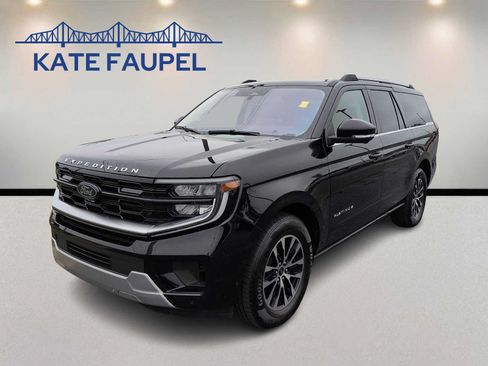 Used 2025 Ford Expedition Max Platinum AWD/4WD image 3