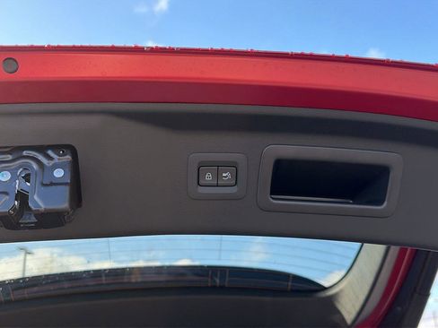 New 2025 MAZDA CX-70 Plug-In Hybrid w/ Premium Pkg image 30