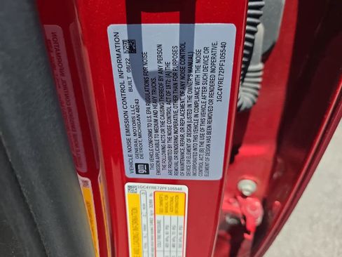 Used 2023 Chevrolet Silverado 2500 High Country w/ Z71 Off-Road Package AWD/4WD image 31