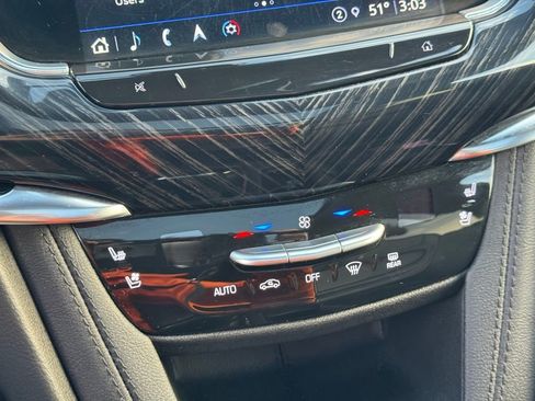 Certified 2025 Cadillac XT6 Premium Luxury image 36