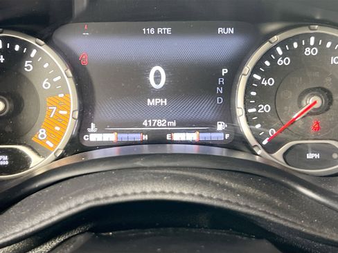 Used 2022 Jeep Renegade Latitude w/ Convenience Group image 12