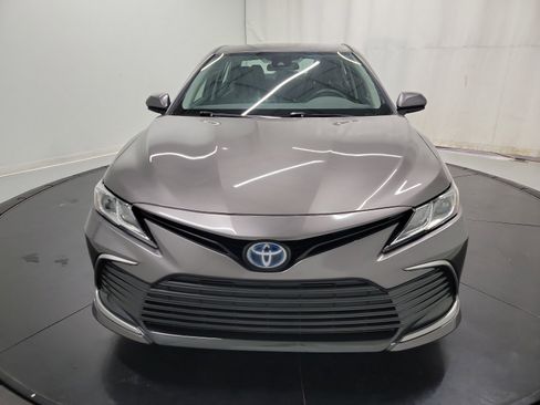 Used 2023 Toyota Camry LE image 2