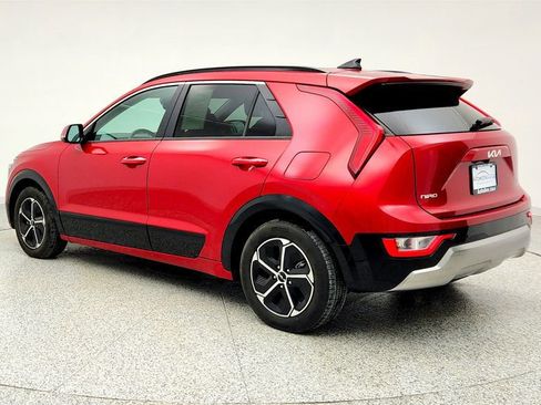 Used 2023 Kia Niro image 7