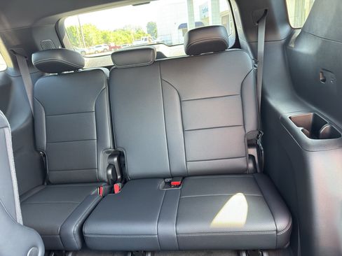 New 2026 Chevrolet Traverse LT w/ Sun and Wheel Package FWD image 25
