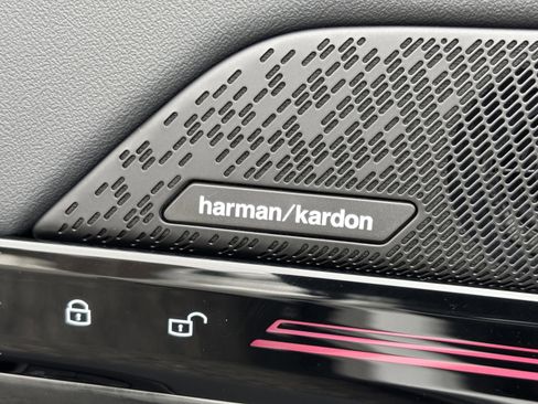 Used 2026 BMW 530i image 9