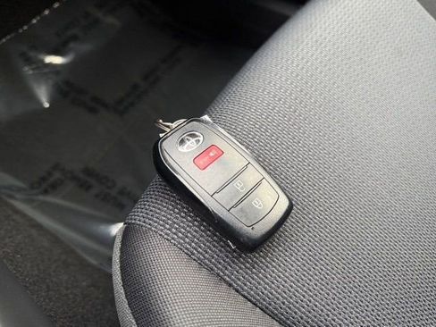 Used 2025 Toyota Prius LE image 24