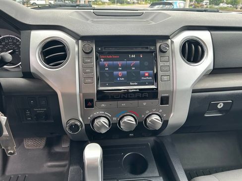 Used 2017 Toyota Tundra SR5 AWD/4WD image 17