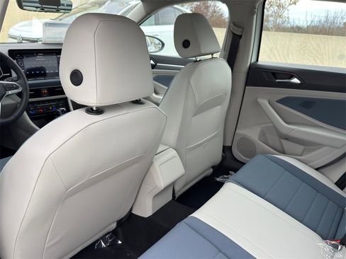 New 2026 Volkswagen Jetta SE image 23