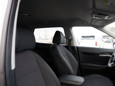 Used 2025 Kia Seltos S image 12