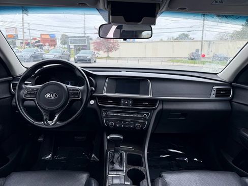 Used 2017 Kia Optima EX image 23