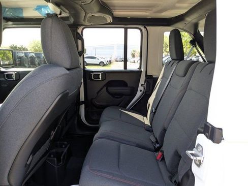 New 2026 Jeep Wrangler Unlimited Rubicon AWD/4WD image 13