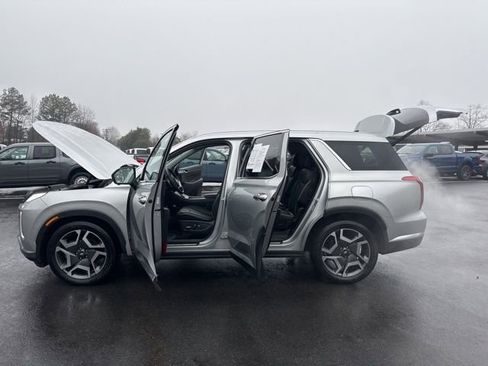 Used 2024 Hyundai Palisade Limited image 26