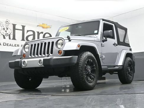Used 2013 Jeep Wrangler Sahara w/ Dual Top Group AWD/4WD image 4