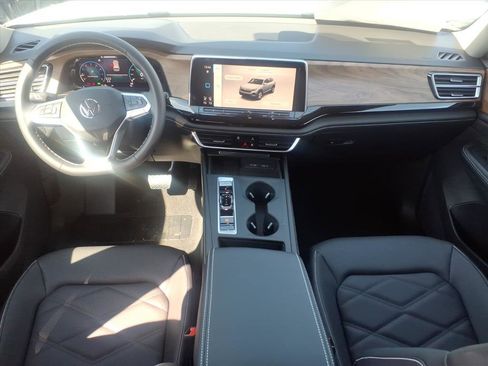 New 2026 Volkswagen Atlas SE image 10