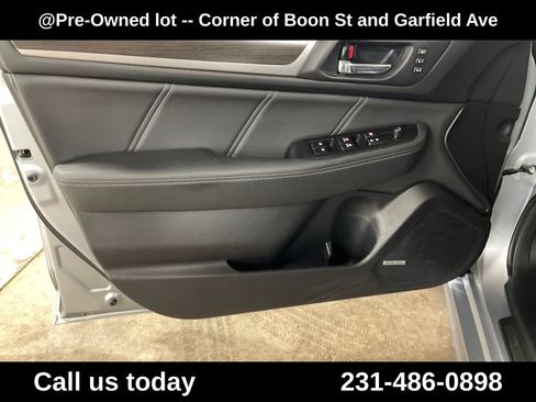 Used 2018 Subaru Legacy 3.6R Limited AWD/4WD image 15