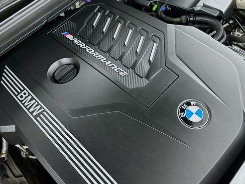 Used 2024 BMW X4 M40i AWD/4WD image 33
