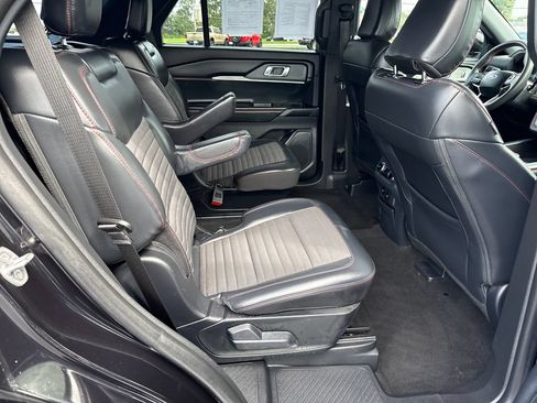 Used 2026 Ford Explorer ST-Line AWD/4WD image 23