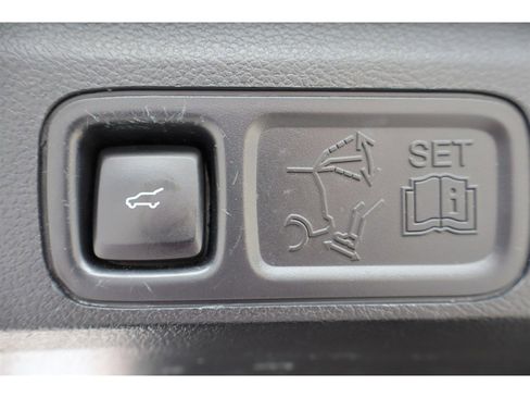 Used 2019 Ford Expedition Max Platinum image 39